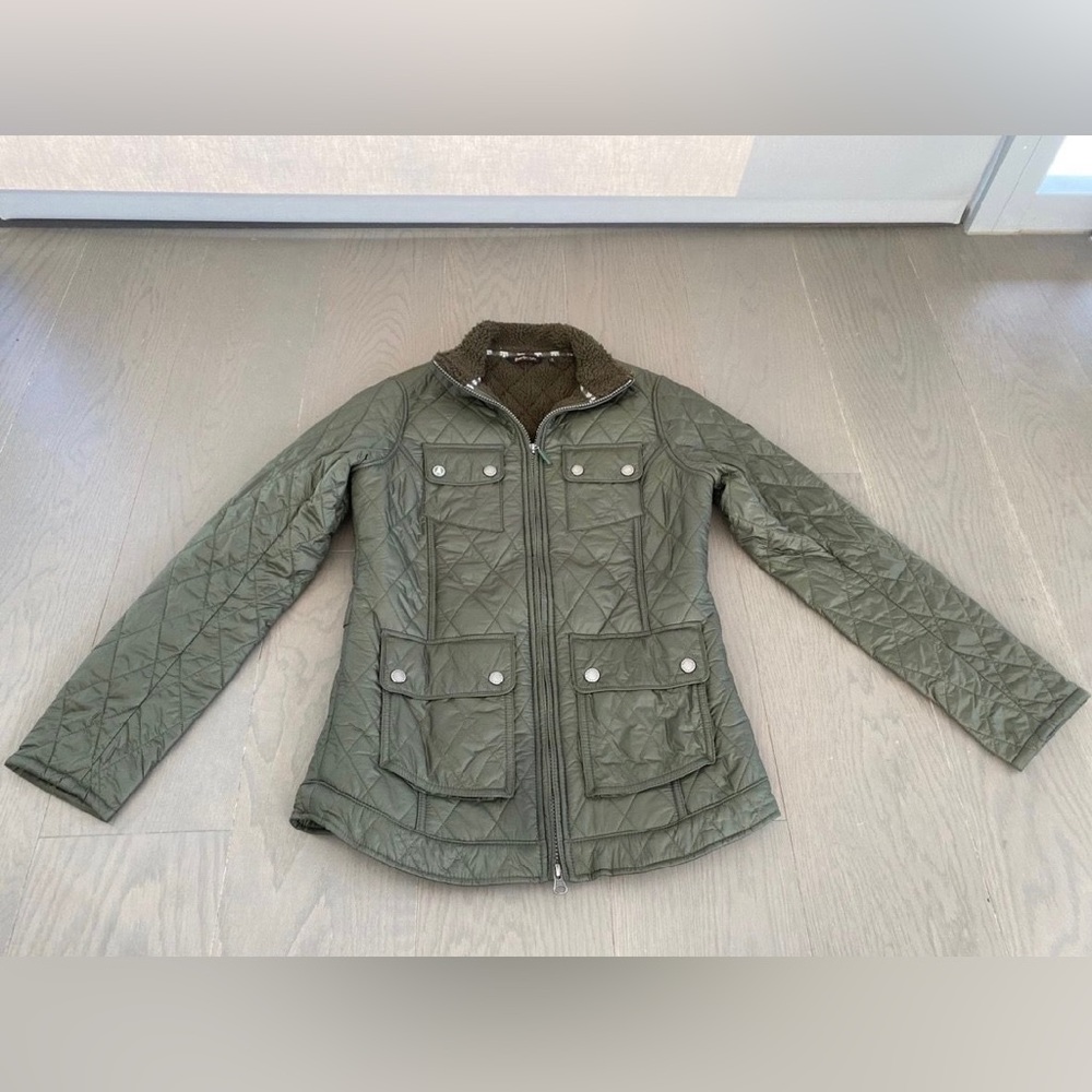 Size 4 Barbour quilted jacket. Olive green.